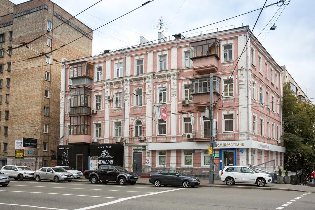 Cozy apartment in Centre of Kiev Buitenkant foto